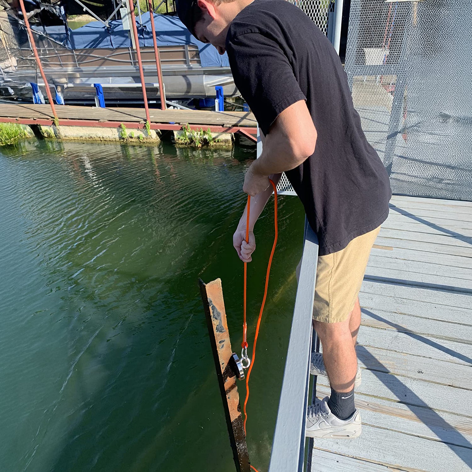 C Ceramic Mini Vase Refrigerator Magnet Decorative Piece For Kitchen Office And Home Display Small Size Functional Art With Magnetic Backing